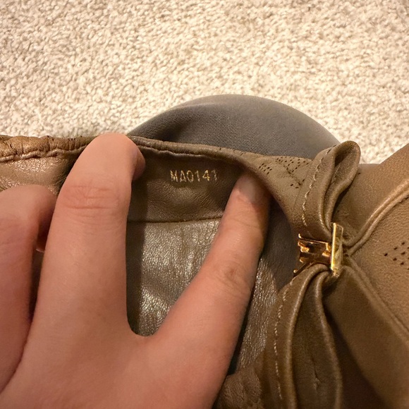 Louis Vuitton Elba Ballerina flats in taupe - Picture 11 of 11